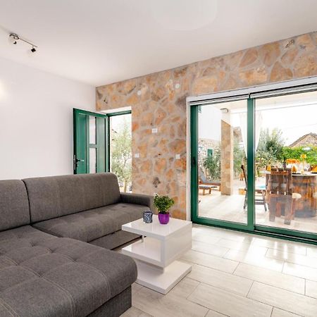Villa Oaza Primosten With Heated Pool Ngoại thất bức ảnh